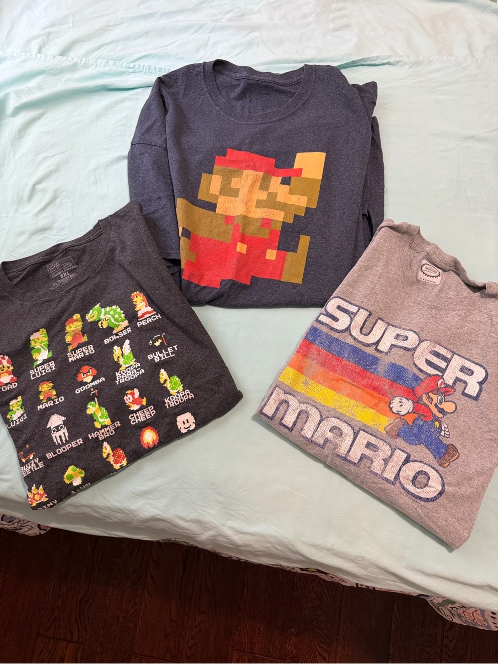 Nintendo/ Mario Multicolor Graphic t shirts, Trio - 
(3)  3xL